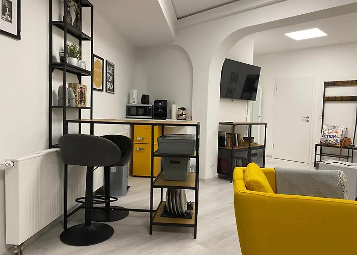 Chice, Urbane Oase Mit Arbeitsplatz