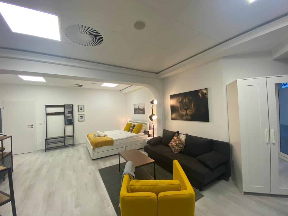 Chice, Urbane Oase Mit Arbeitsplatz * Troisdorf