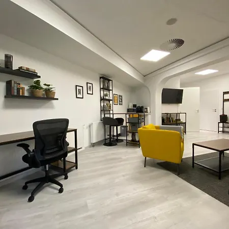 Chice, Urbane Oase Mit Arbeitsplatz Apartment Troisdorf Exterior photo